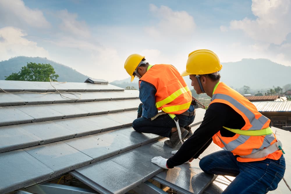 roof repair in Rosemont CA